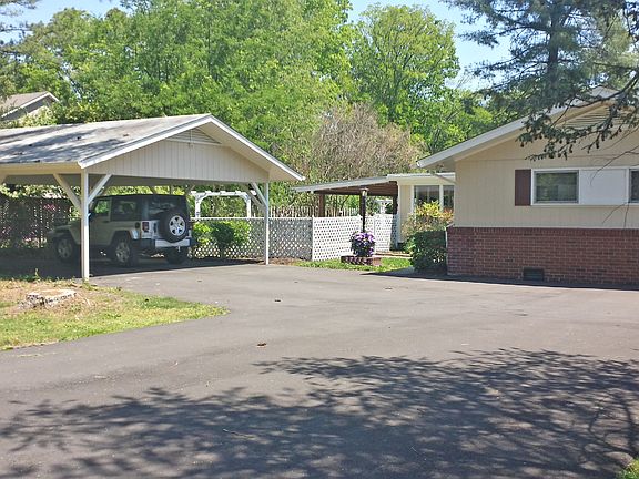 4th image of 7117 Hampshire Dr