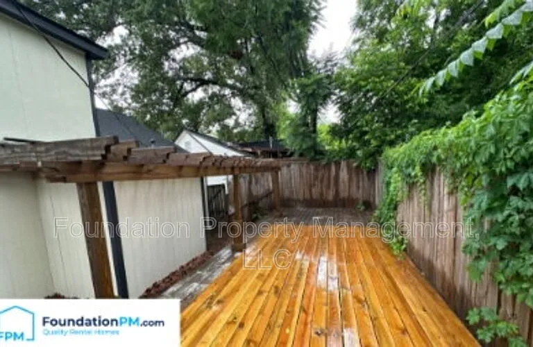 790 S Pkwy E — Photo 22