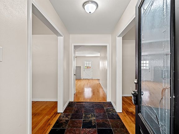 3rd image of 407 John Arden Dr