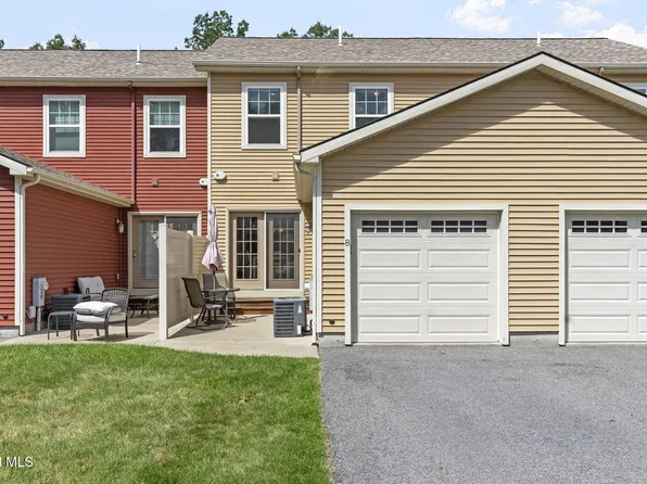 8 Linden Lane, Ballston Spa, NY 12020