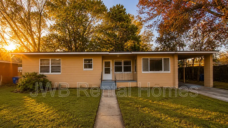 Northside — Photo 1