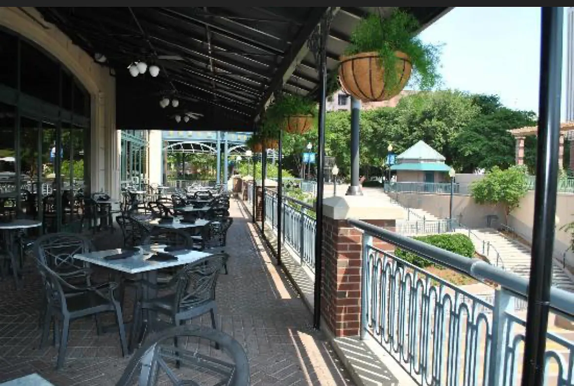 1 bed, 800 sqft, $2,350 — Photo 4