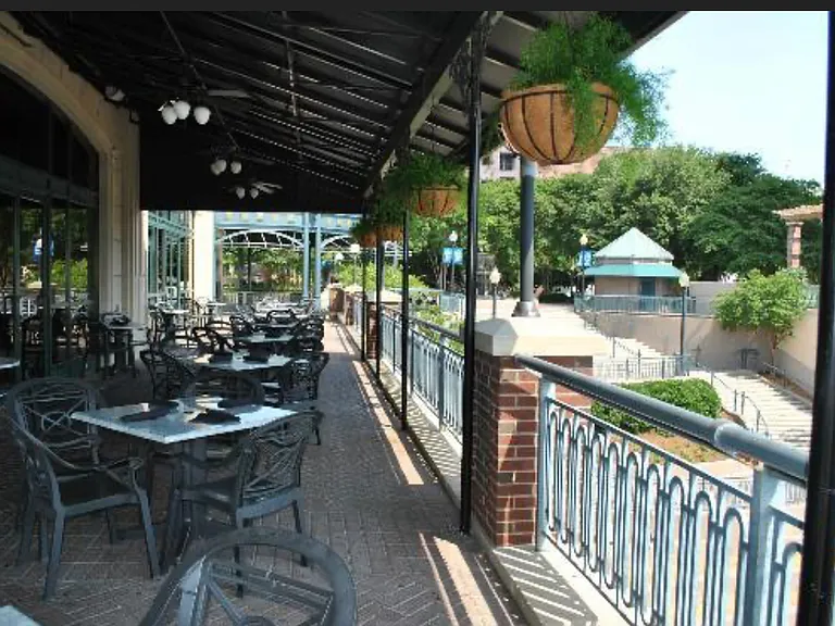 215 W College Ave #507 — Photo 4