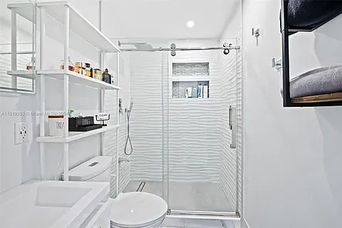 3 bed, 1132 sqft, $3,650 — Photo 3