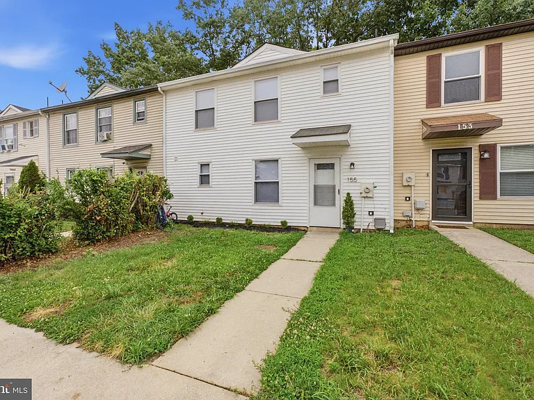 155 Hampshire Rd — Photo 1