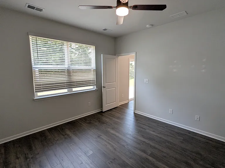 280 Forestbrook Cove Cir — Photo 18