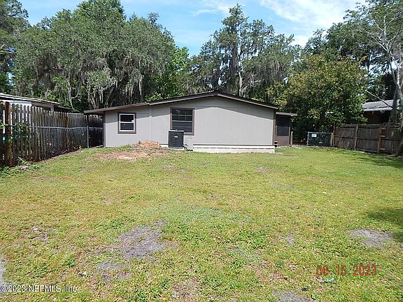 3rd image of 118 MARGARITA Road