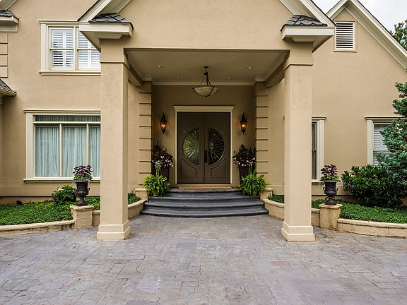 3rd image of 5630 Royal Troon Ct