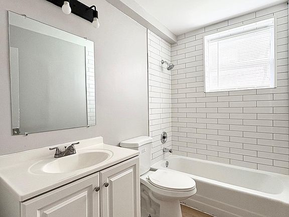 5th image of 4250 Miami St #B3