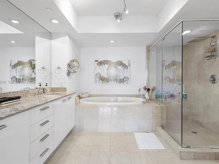 1830 Ocean Dr #1101 — Photo 12