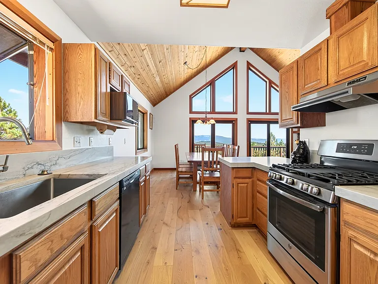 12912 Pinnacle Loop — Photo 9