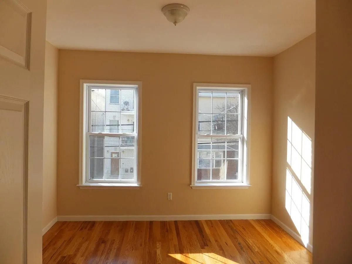 210 South Street — Photo 3