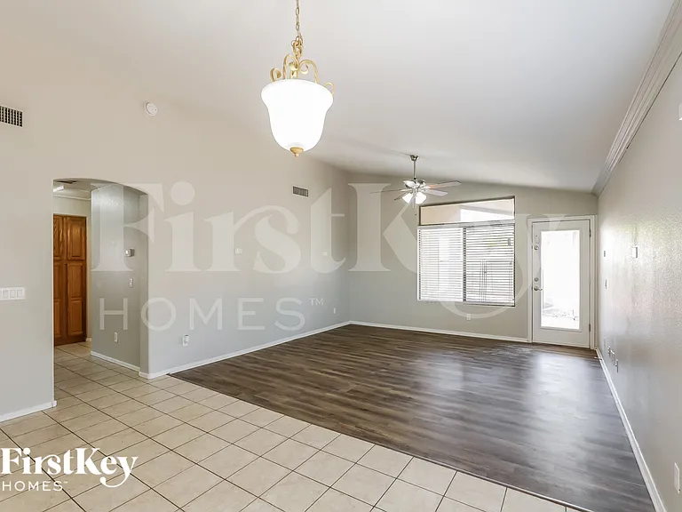 14944 N 133rd Dr — Photo 5