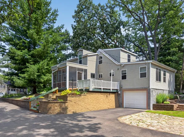 2577 County Road H W, New Brighton, MN 55112