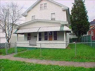 838 25th St photo 1