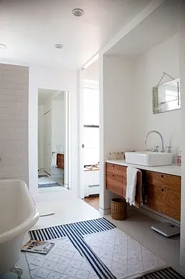 Sold by Compass | media 22