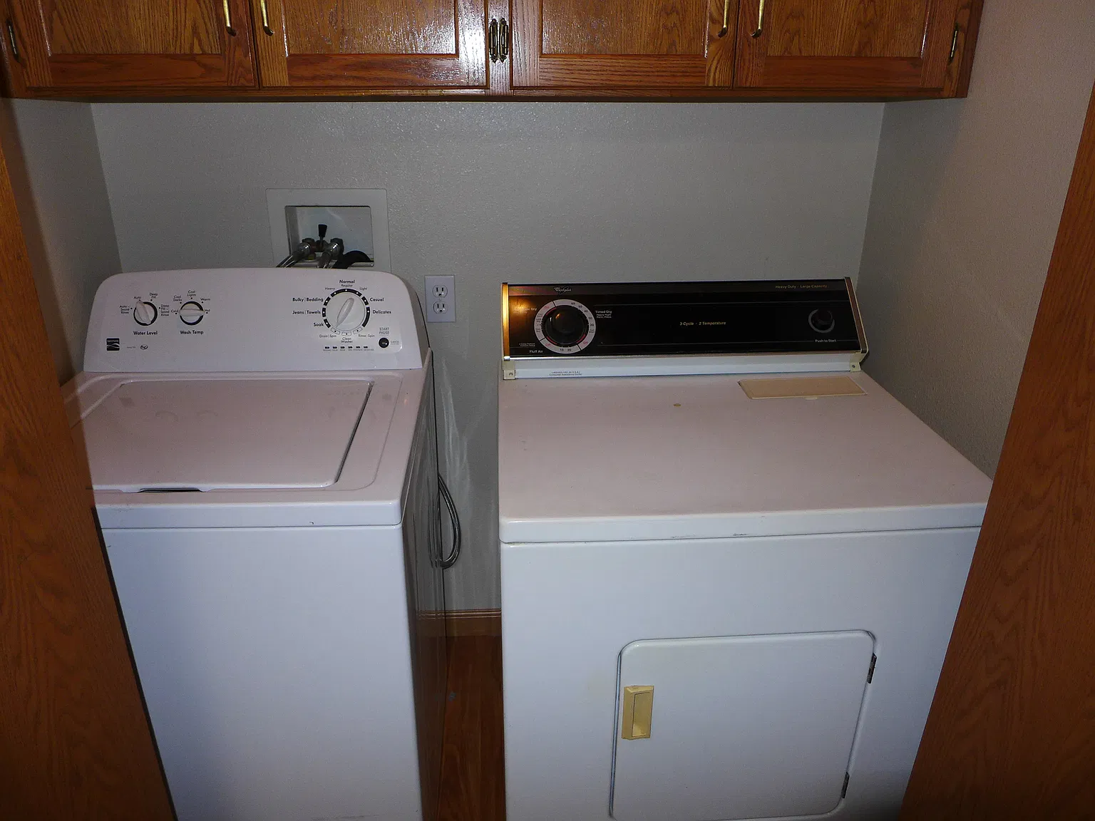 2 bed, 875 sqft, $1,400 — Photo 3