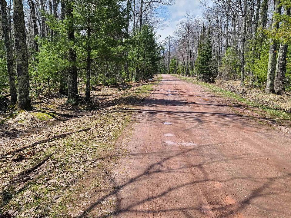 657 Spruce Ln, La Pointe, WI 54850 MLS 6108036 Zillow