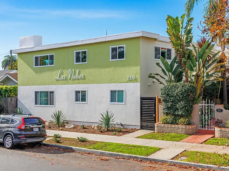 219 Loma Ave #6 — Photo 16