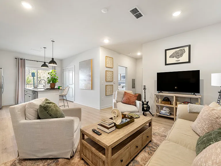 Wisteria Ridge — Photo 12