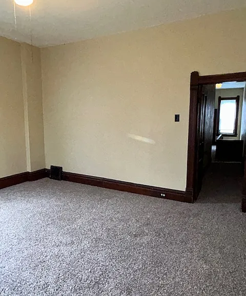 321 N Church St — Photo 4