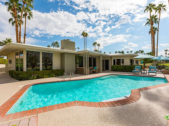 3rd image of 933 E Balboa Cir