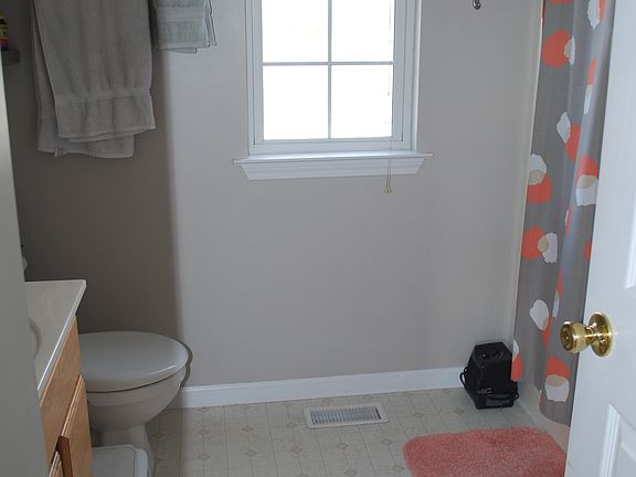 4th image of 313 Park Hill Dr