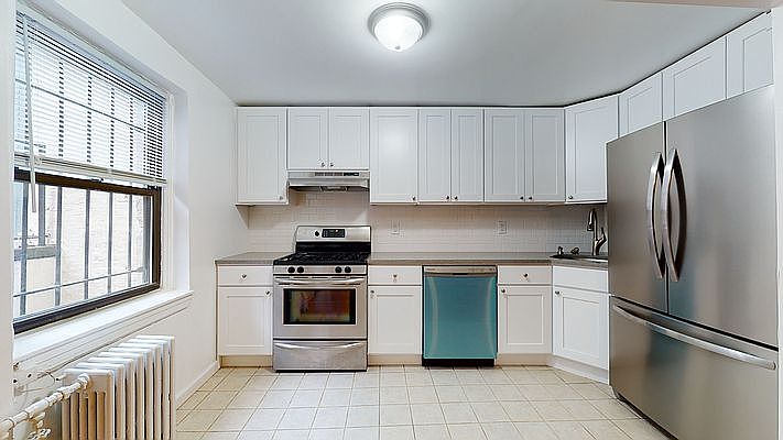 1st image of 375 Henry St #1