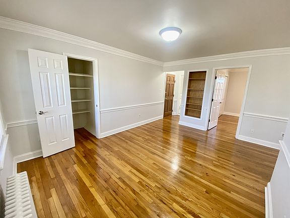 2nd image of 815 S Alfred St #4