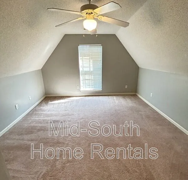 11817 Village Center St — Photo 16