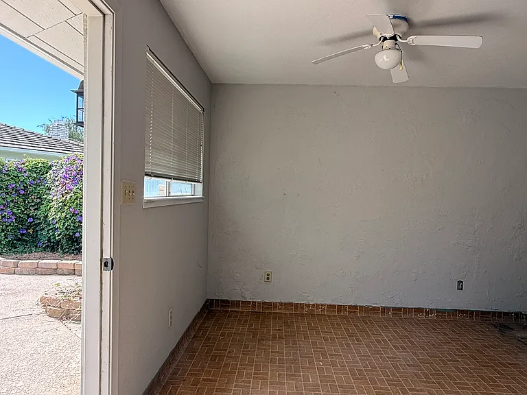 809 Laver Ct — Photo 26