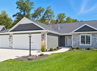 904 Midnight Chase Grv, Fort Wayne, IN 46845