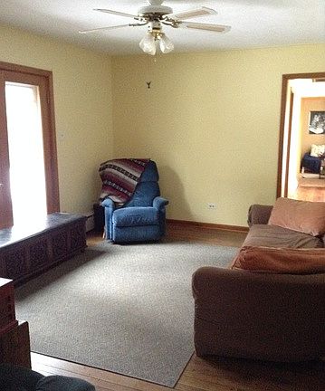5th image of 363 Elmhurst St