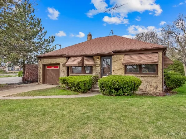 724 Geneva St, Dundee, IL 60118