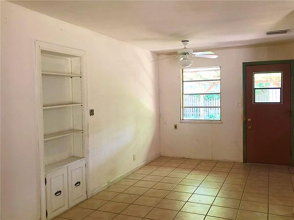 5th image of 117 Riverview Dr
