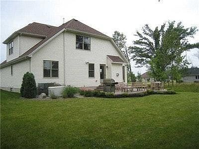 2nd image of 8108 Laurel Park Ln