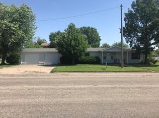 300 E Hamilton St, Claflin, KS 67525
