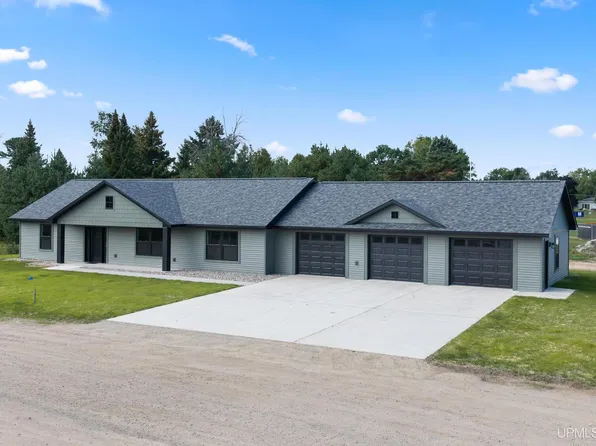 2100 S 18th St, Escanaba, MI 49829