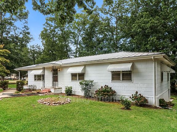 2nd image of 6822 Wallis Dr