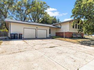 668 N Hunton Rd, El Dorado, KS 67042