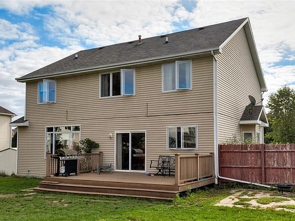 3rd image of 2506 NW Parkridge Dr