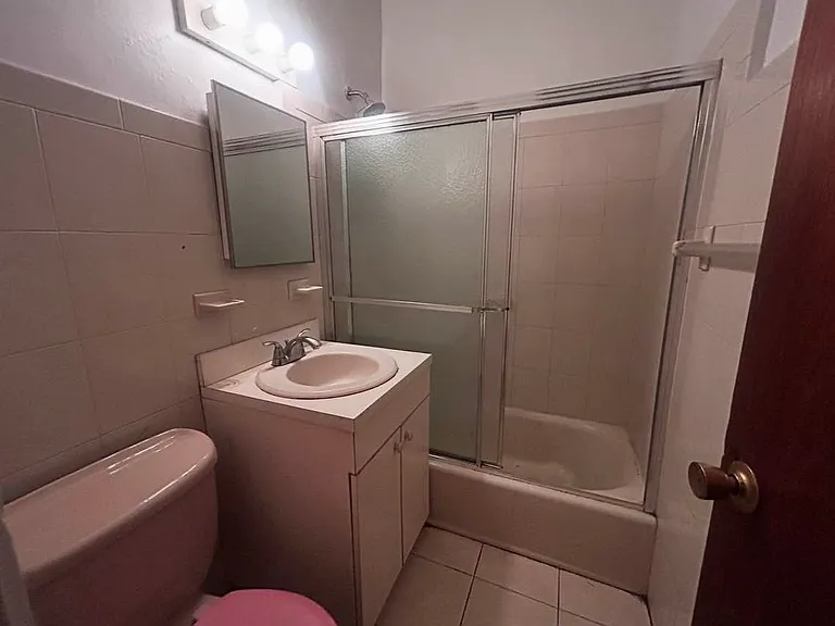 1569 York Ave #1B — Photo 6