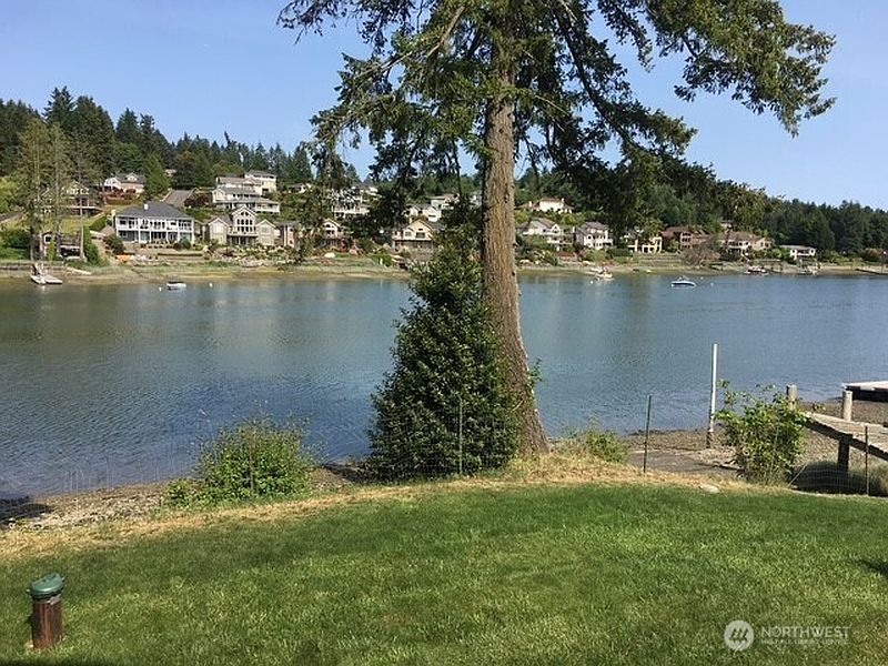 2nd image of 5744 Lagoon Lane NW