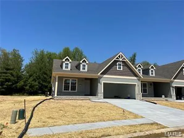 4801 Azalea Pl #2, Godfrey, IL 62035