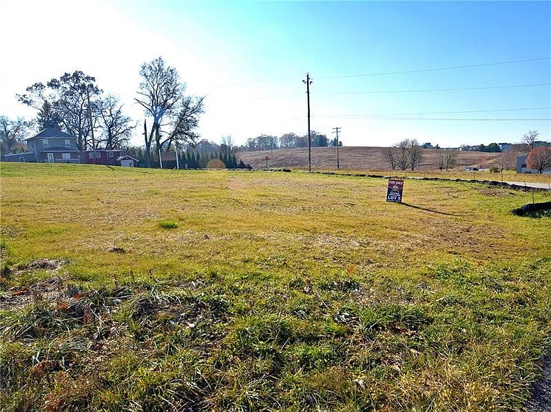 1st image of 502 Birchwood Dr