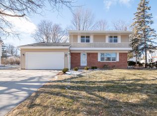 3136 Libal St, Green Bay, WI 54301