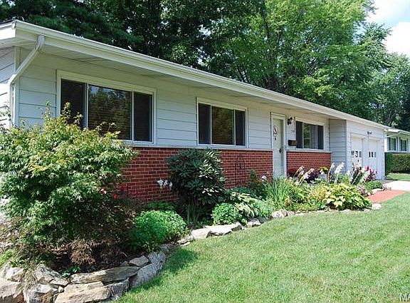 3rd image of 750 Borgia Ln