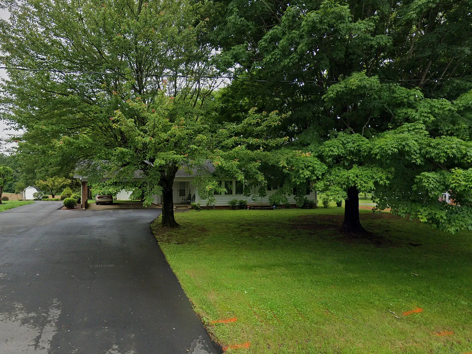 5324 NC67 — Photo 1