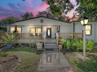 7010 Carter Ave, Hitchcock, TX 77563