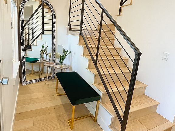 Entry Way, Open Staircase for Upstairs